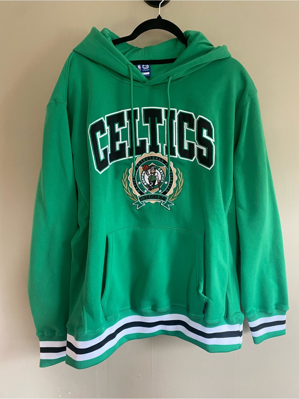 Celtics Green Pullover Hoodie with Crest